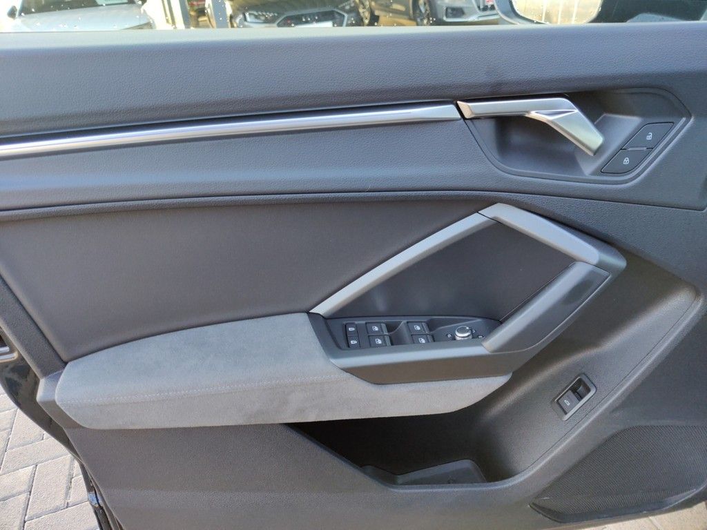 Audi Q3 Sportback 45 TFSI quattro S line - Samsaru's Car Outlet