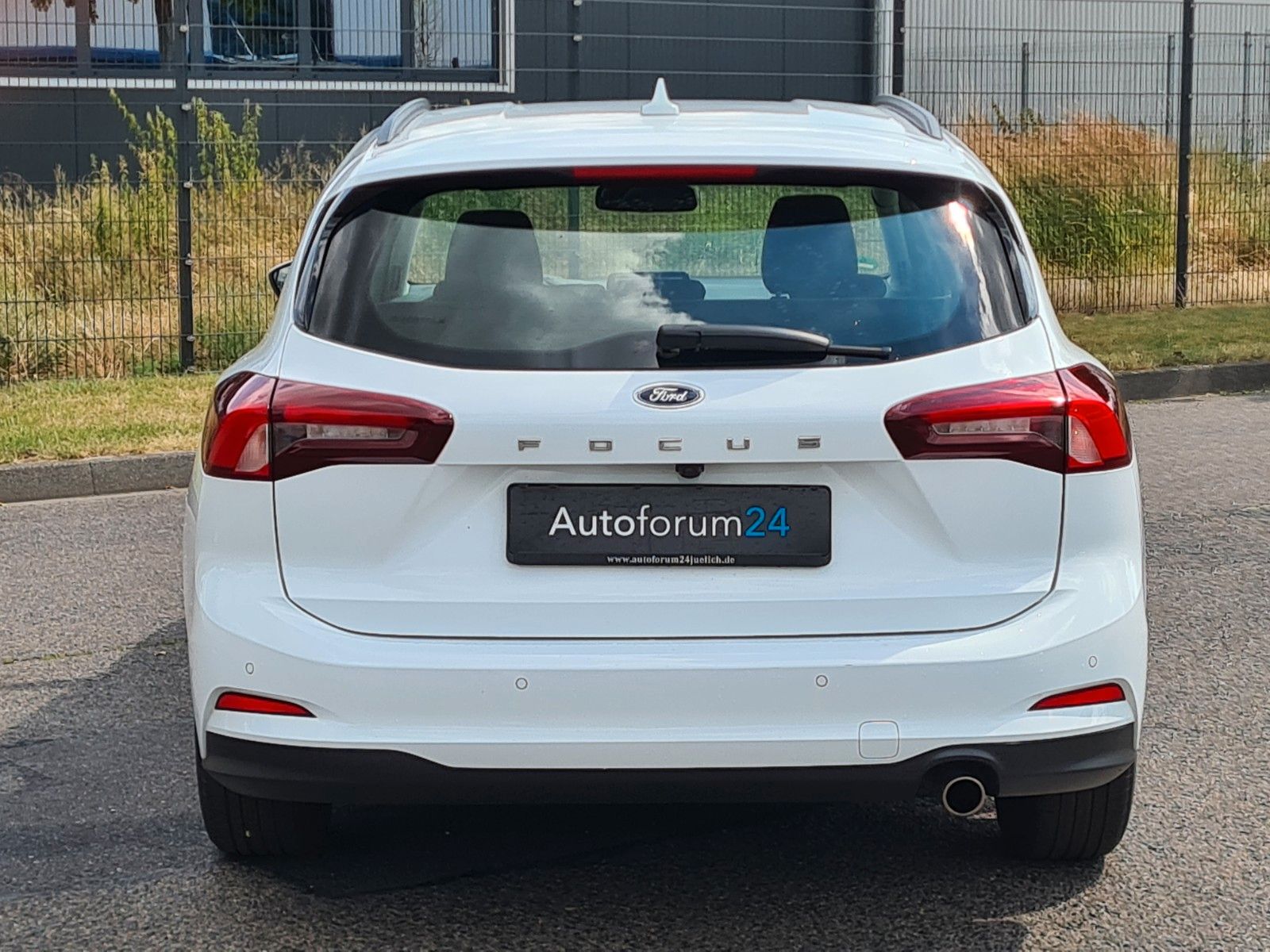 Ford Focus Turnier Cool & Connect - Samsaru's Car Outlet
