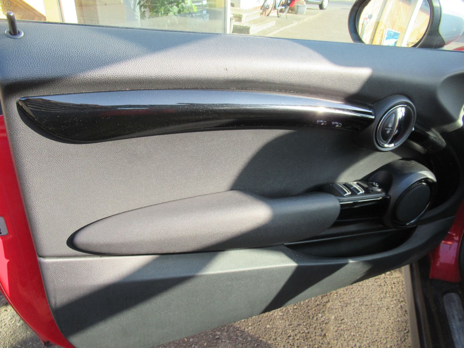 MINI Cooper S Cabrio - Samsaru's Car Outlet