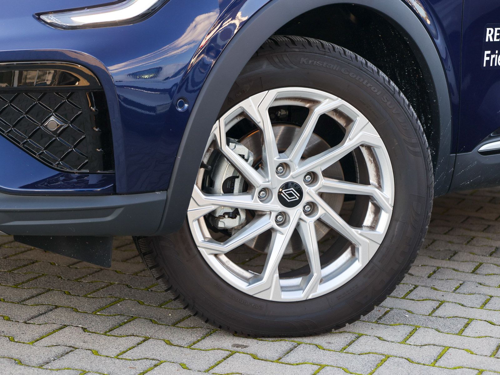 Renault Arkana TECHNO+E-Tech Full Hybrid - Samsaru's Car Outlet