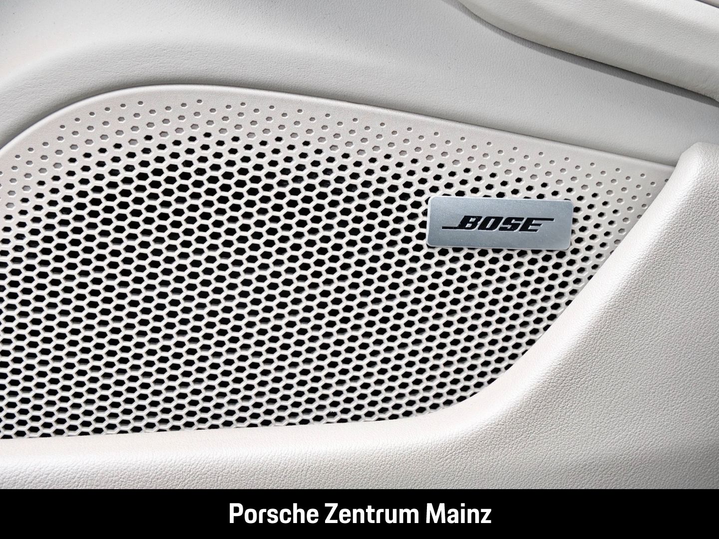 Porsche Taycan 4S HUD,Bose,Perf.+,Pano.,360*Kam.,PDLS+,