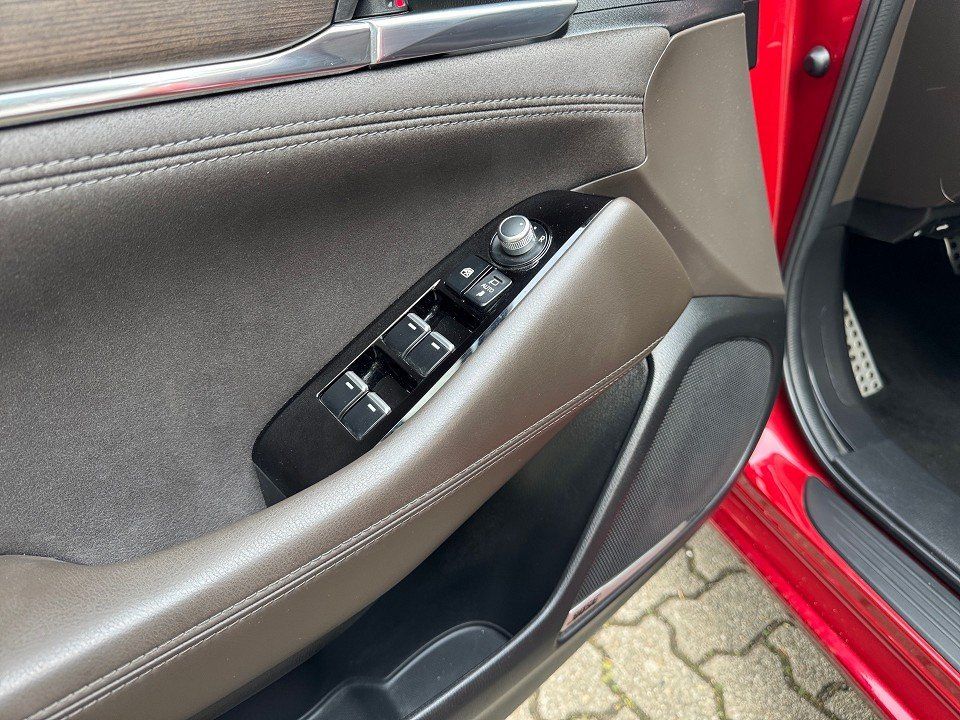 Mazda 6 Kombi SKYACTIV-G 194 AT Sports-Line Plus-P./GS