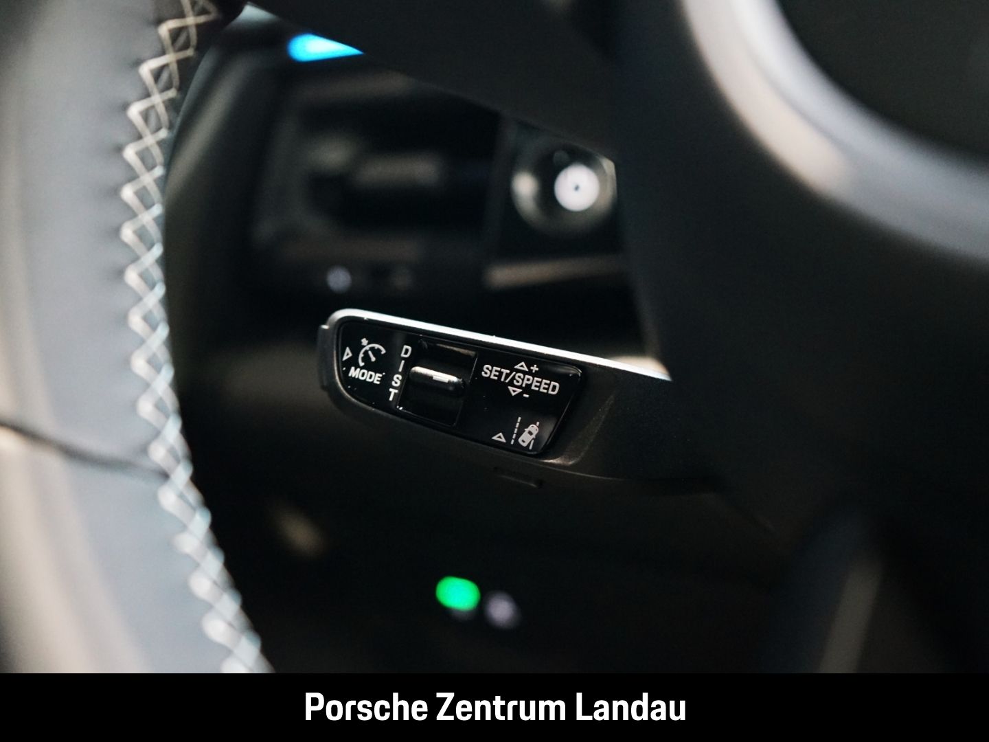 Porsche Macan 4S Burmester HA-Lenkung InnoDrive Head-Up