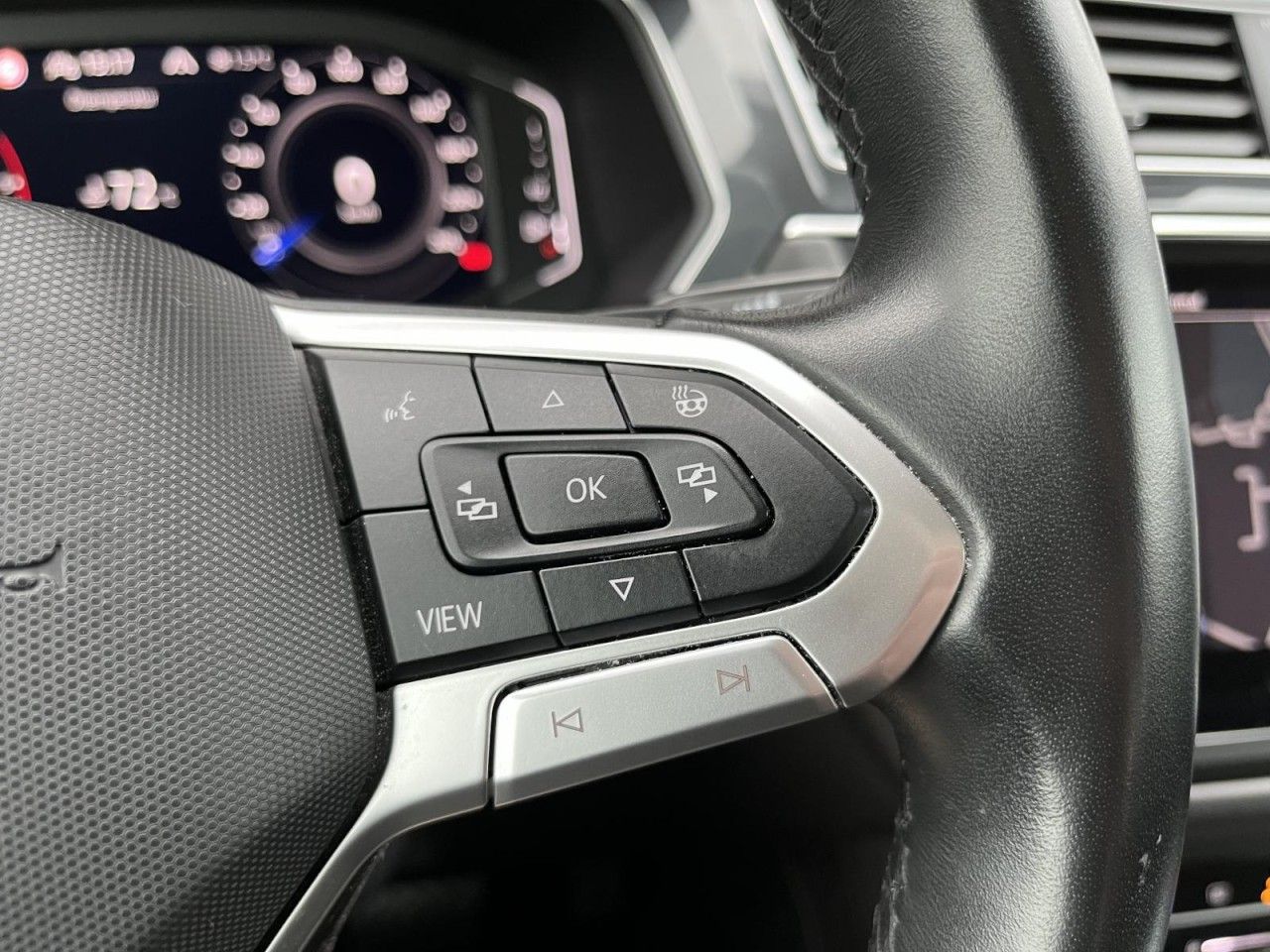 Volkswagen Tiguan 2,0 TDI DSG 4Motion Elegance (Navi+AHK+AC