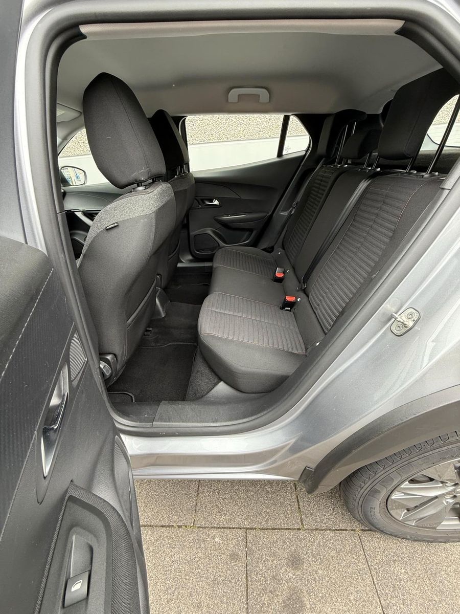 Peugeot 2008 PureTech 130 EAT8 Automatik - Samsaru's Car Outlet