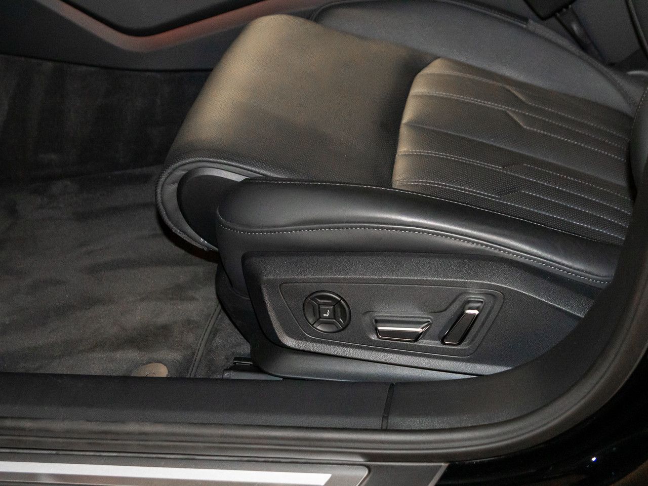Audi A6 Avant 40 TDI S tronic - Samsaru's Car Outlet