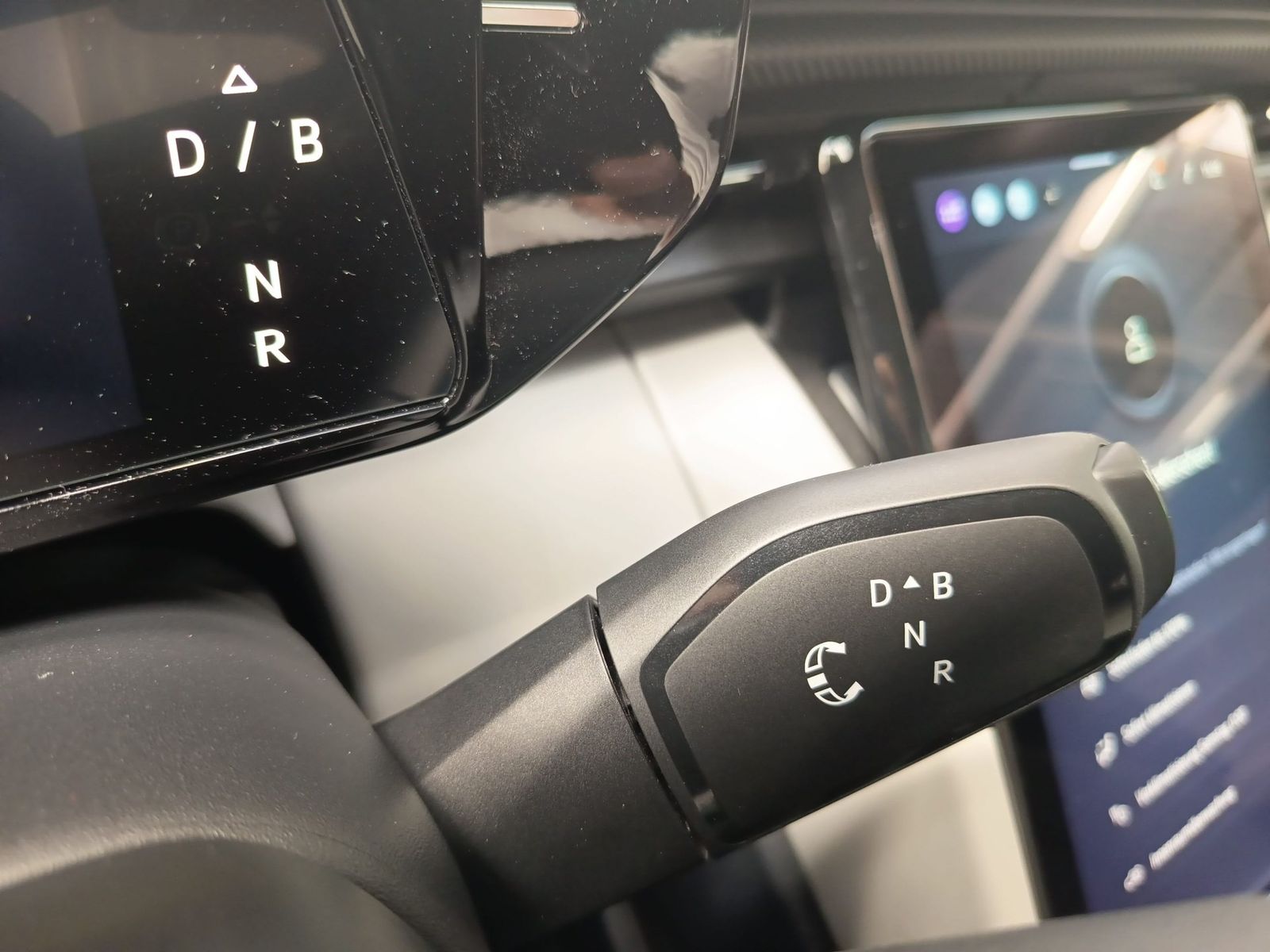 Ford Explorer Dual-Elektromotor Ext.Range AWD 79kWh