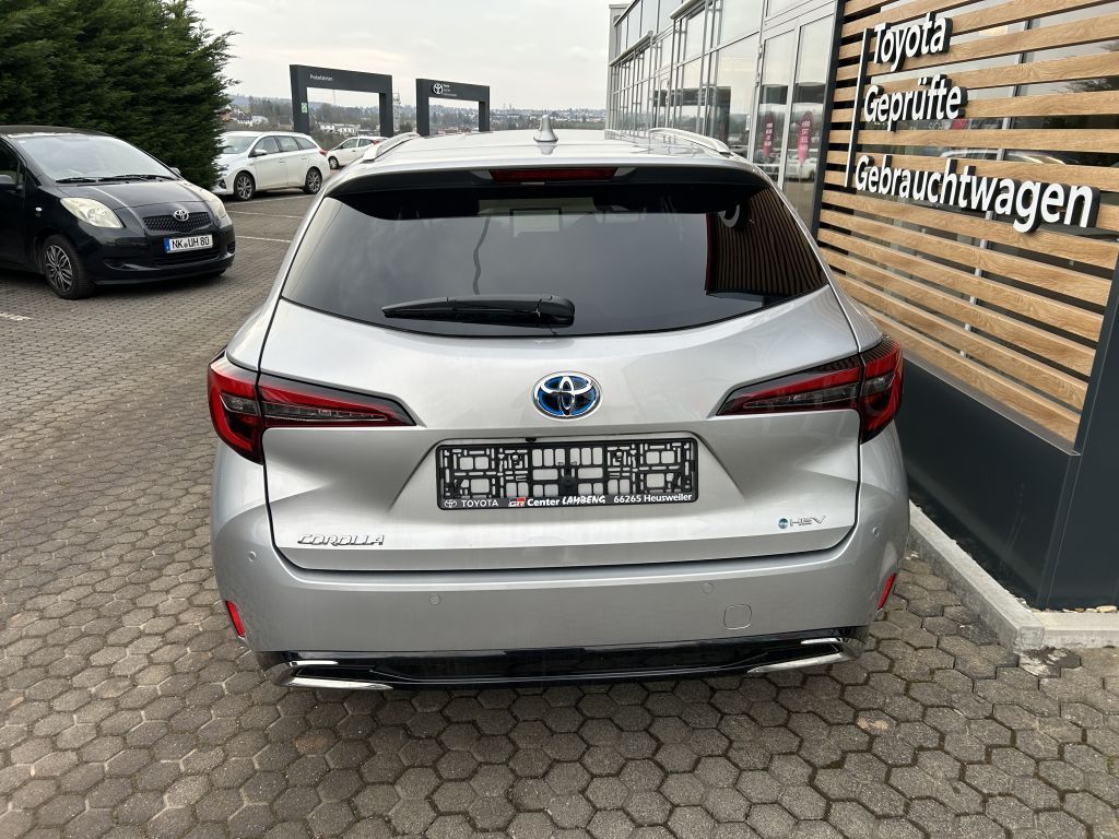 Toyota Corolla 1.8 Hybrid Touring Sports Team Deutschla