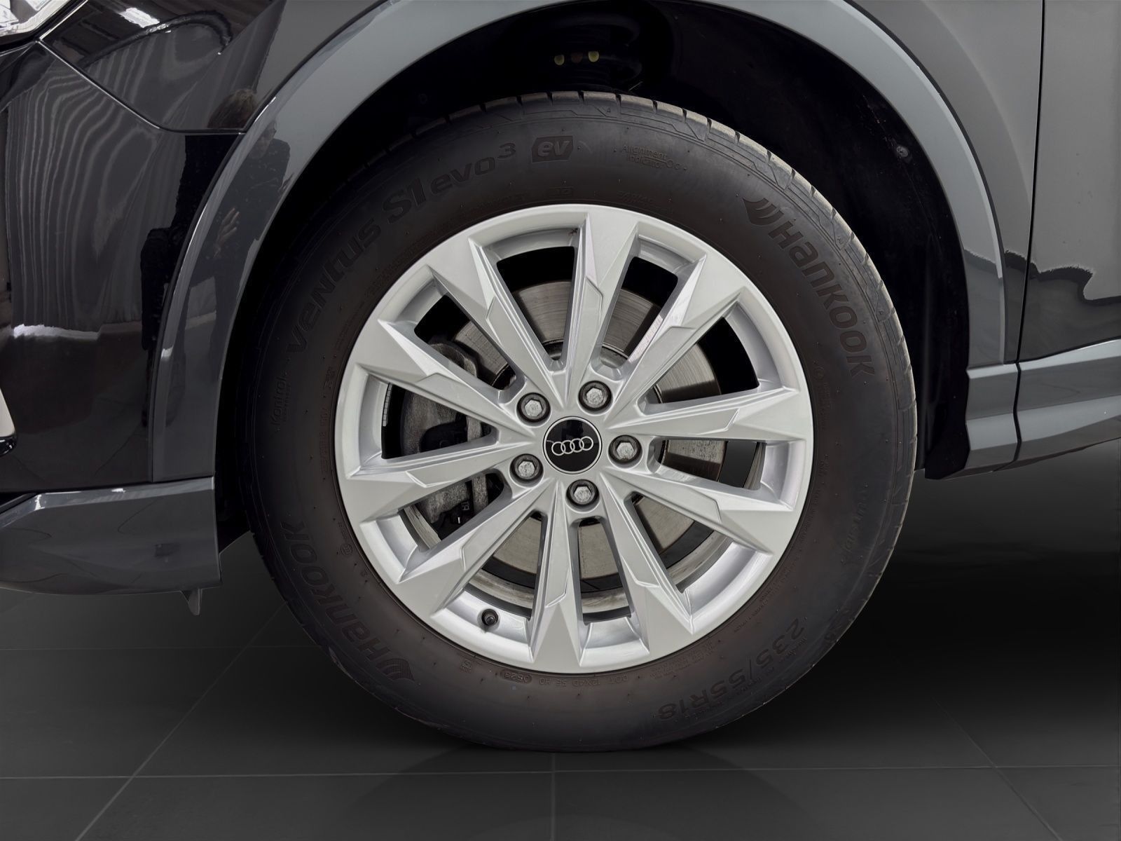 Audi Q3 40 TDI Q ADVANCED - Samsaru's Car Outlet