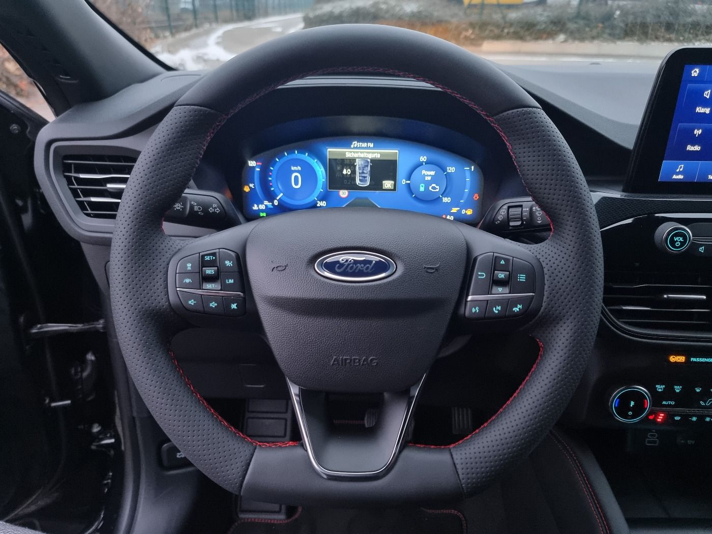 Ford KUGA ST-Line - Samsaru's Car Outlet