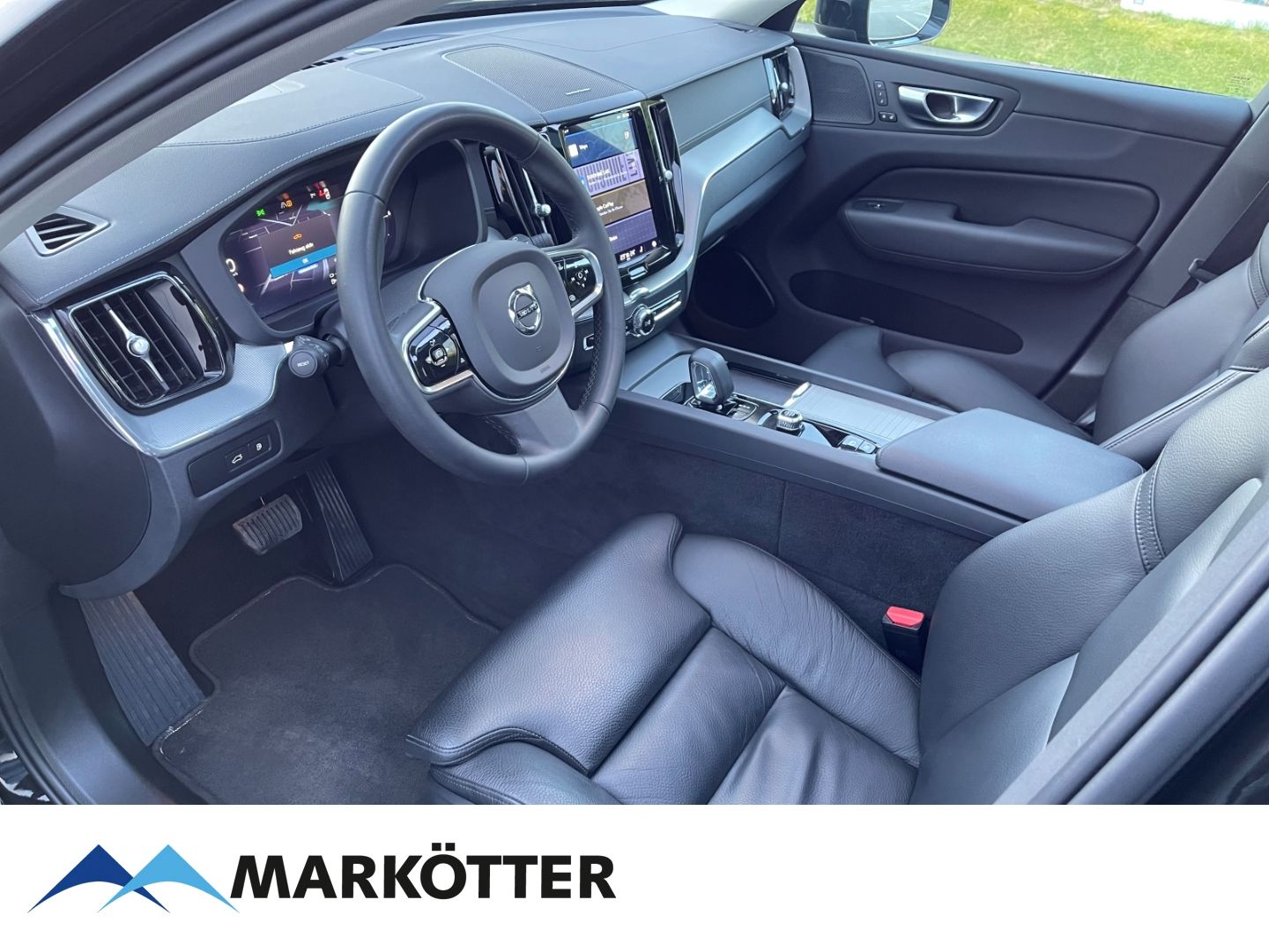 Volvo XC60 T8 AWD Recharge Ultimate Dark - Samsaru's Car Outlet