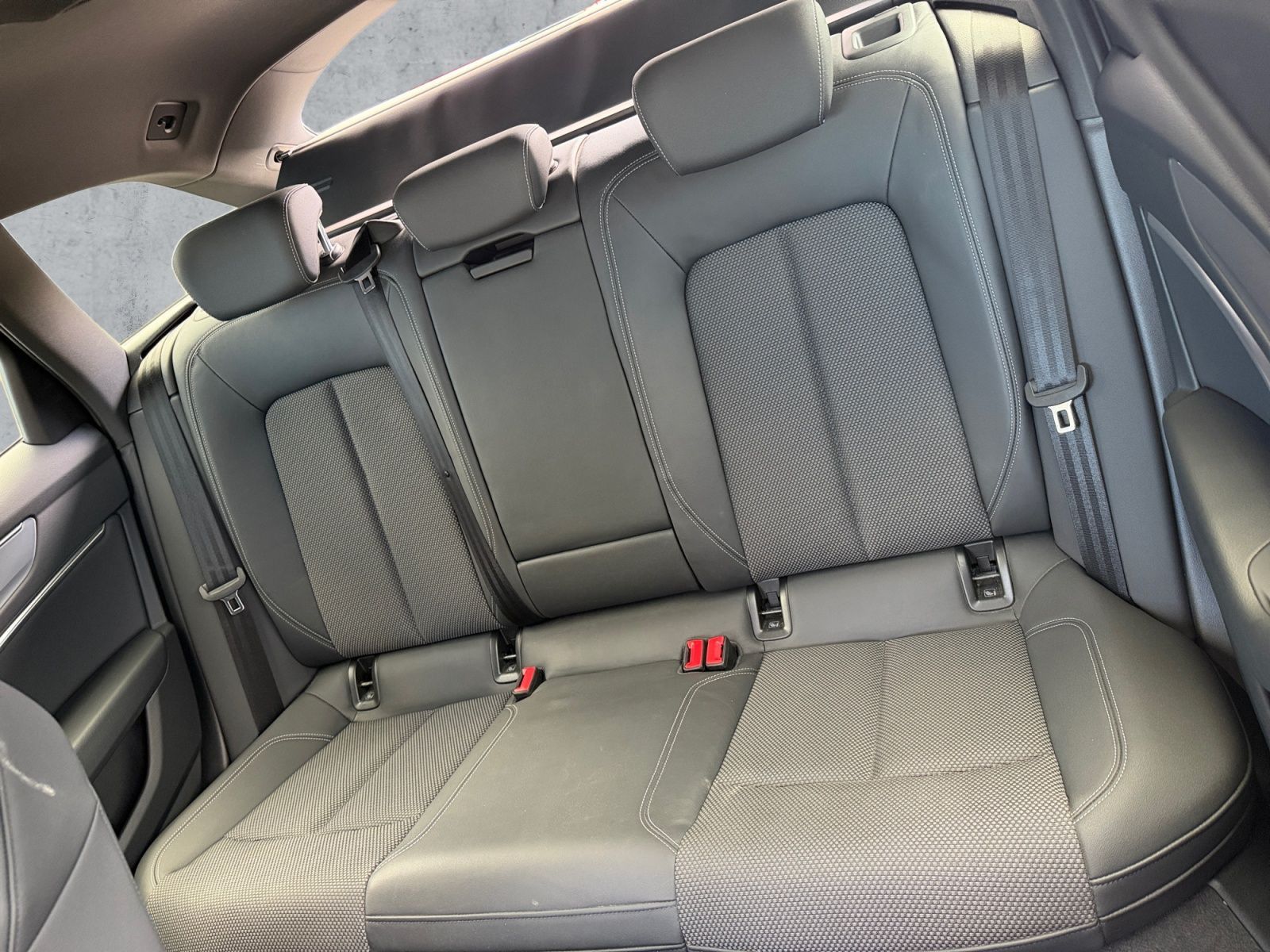 Audi A6 Avant 40TDI QU S-TR S-LINE MATRIX+NAV+ACC+AHK