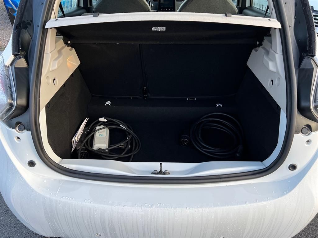 Renault ZOE Experience Z.E. 50 - Samsaru's Car Outlet
