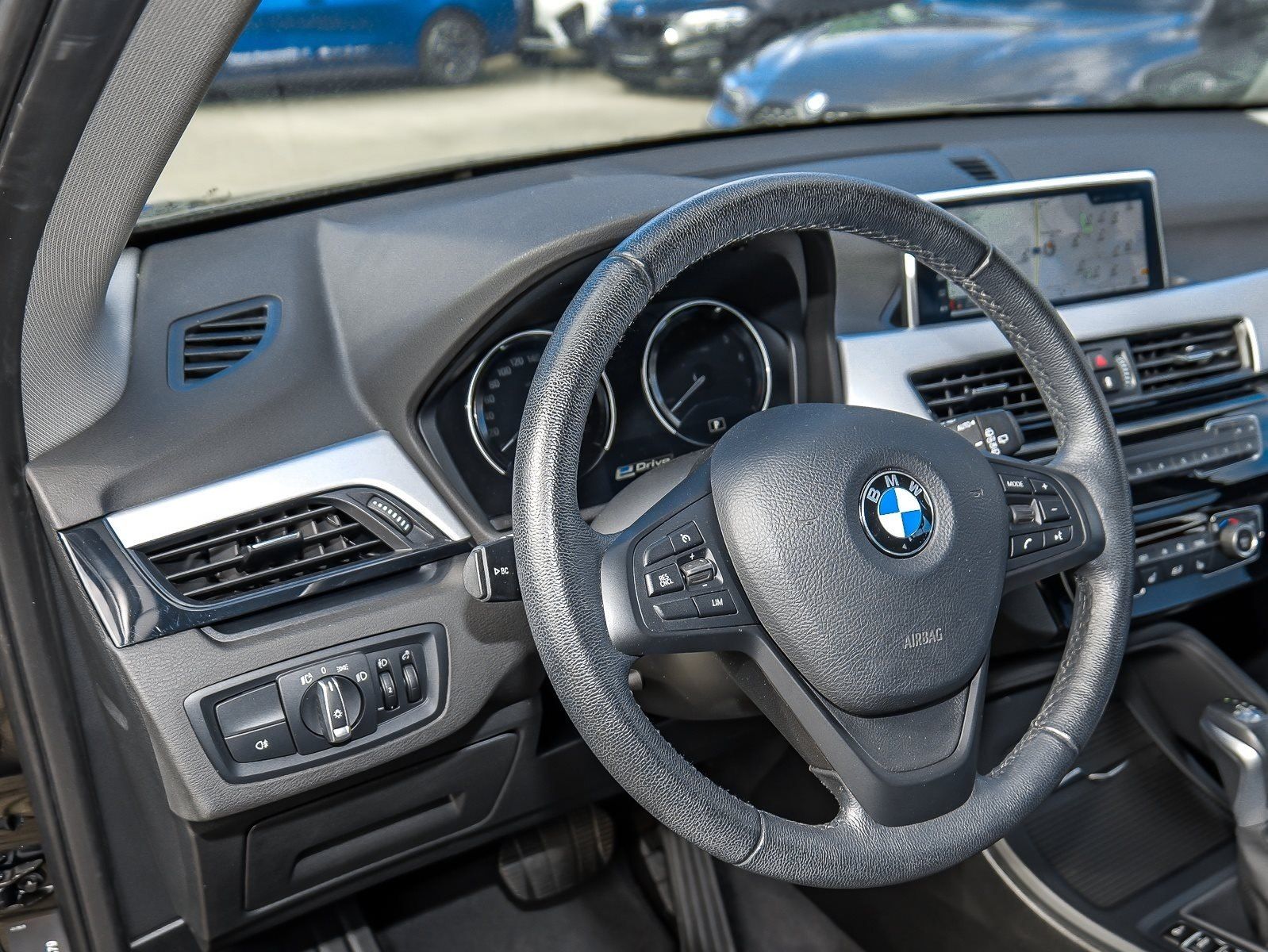 BMW X1 xDrive25e Advantage - Samsaru's Car Outlet