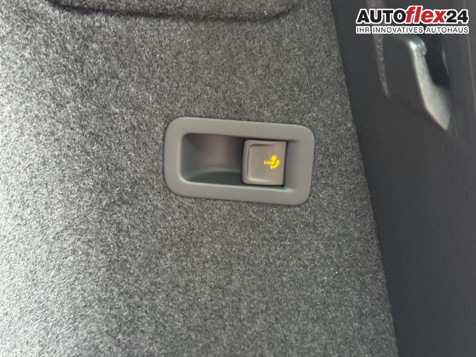 Skoda Karoq 1,5 TSI DSG Sportline 2ZKlimaautomatik ...