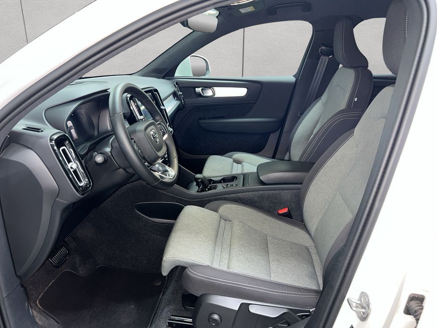 Volvo XC40 B3 B DKG Core AHK