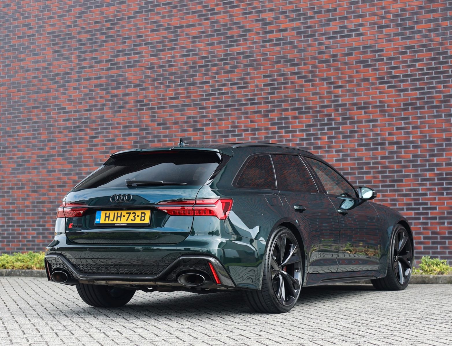 Audi RS6 Avant 4.0TFSI Quattro EXCLUSIVE + MEGAVOLL!