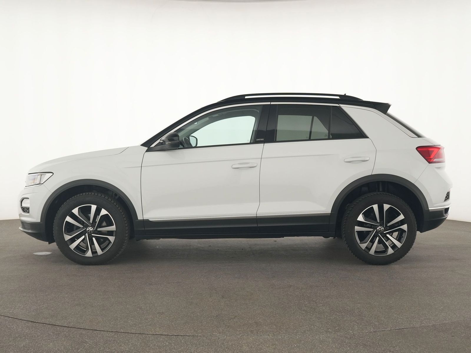 Volkswagen T-Roc United - Samsaru's Car Outlet