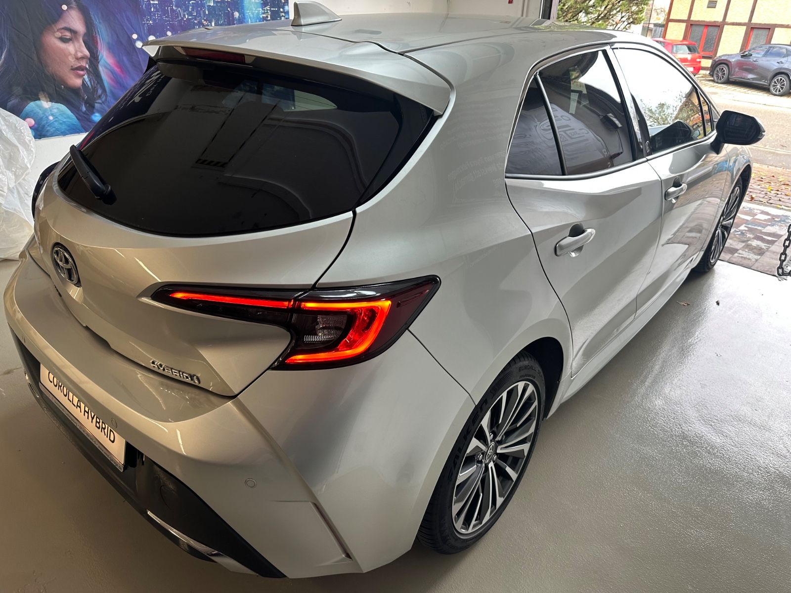 Toyota Corolla 1,8 Hybrid Team D