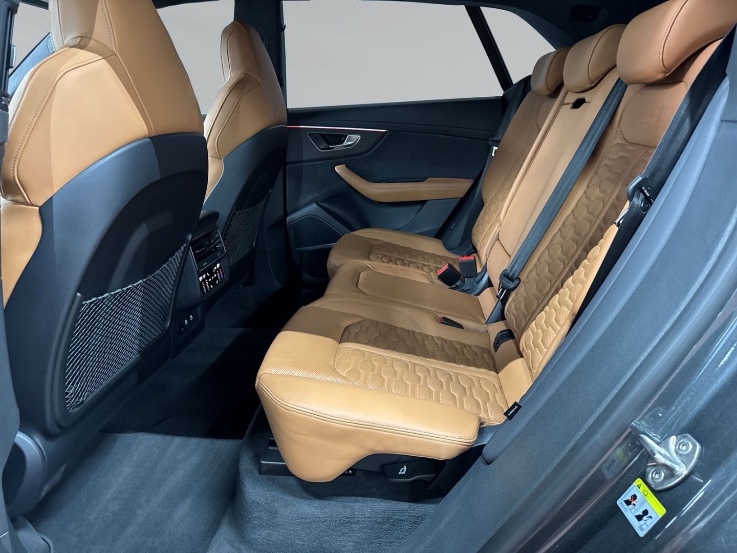 Audi RSQ8 qu tiptro 360°+AHK+HuD+Keramik+Pano+Sthz