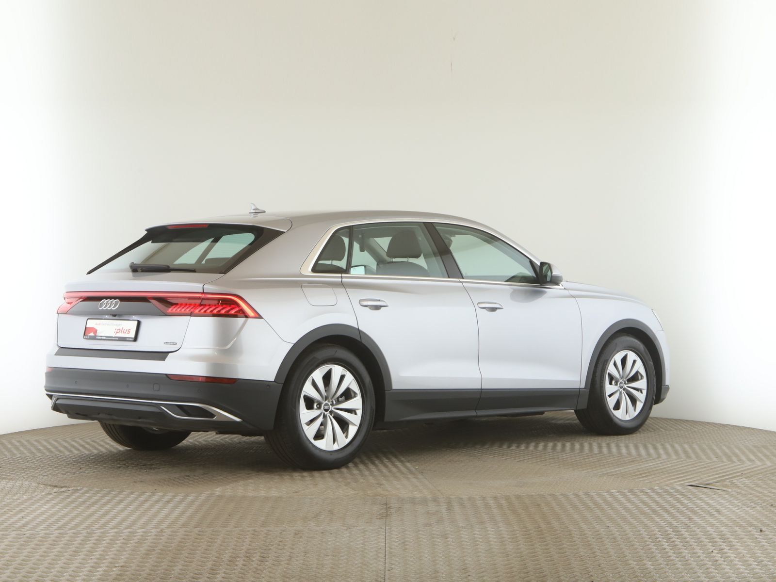 Audi Q8 50 TDI quattro - Samsaru's Car Outlet