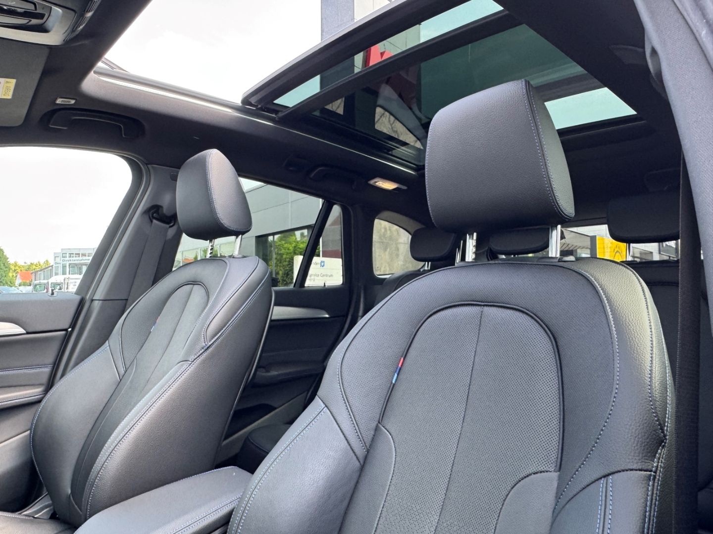 BMW X1 xDrive25e M SPORT - Samsaru's Car Outlet