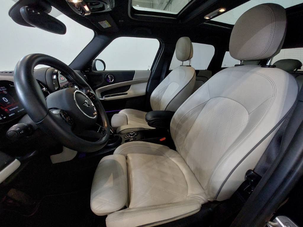 MINI Cooper Countryman MINI Yours Trim - Samsaru's Car Outlet