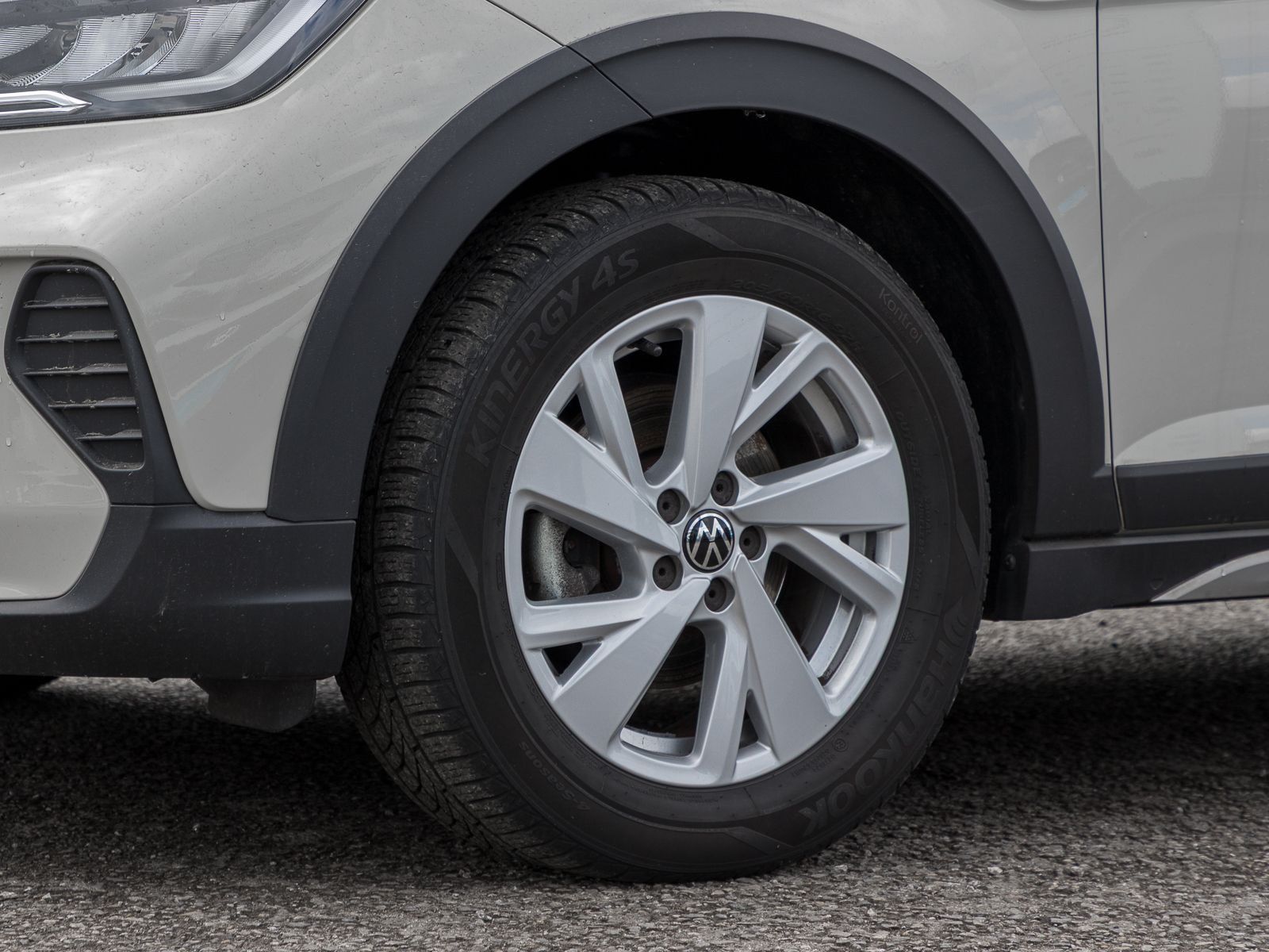 Volkswagen Taigo 1.0 TSI LIFE - Samsaru's Car Outlet