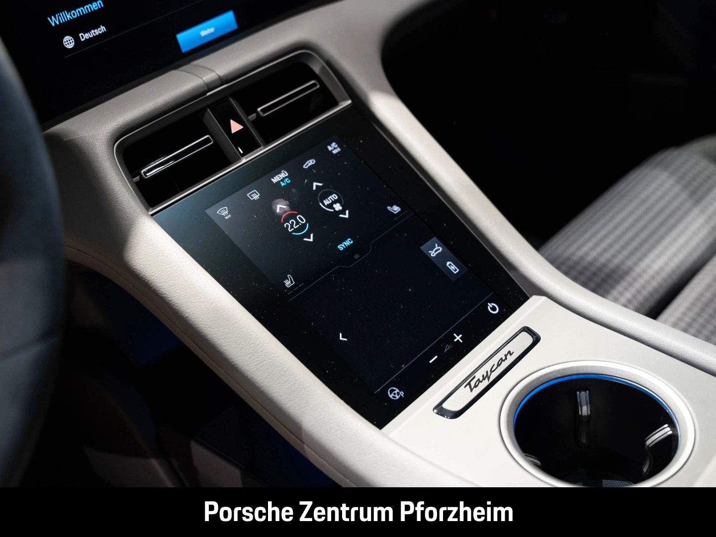 Porsche Taycan BOSE LED-Matrix Panoramadach Luftfederung