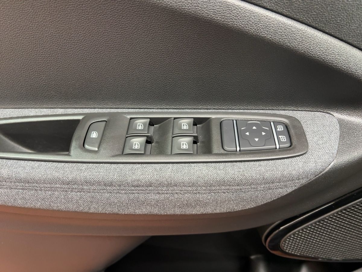 Renault ZOE EXPERIENCE R110 - Samsaru's Car Outlet