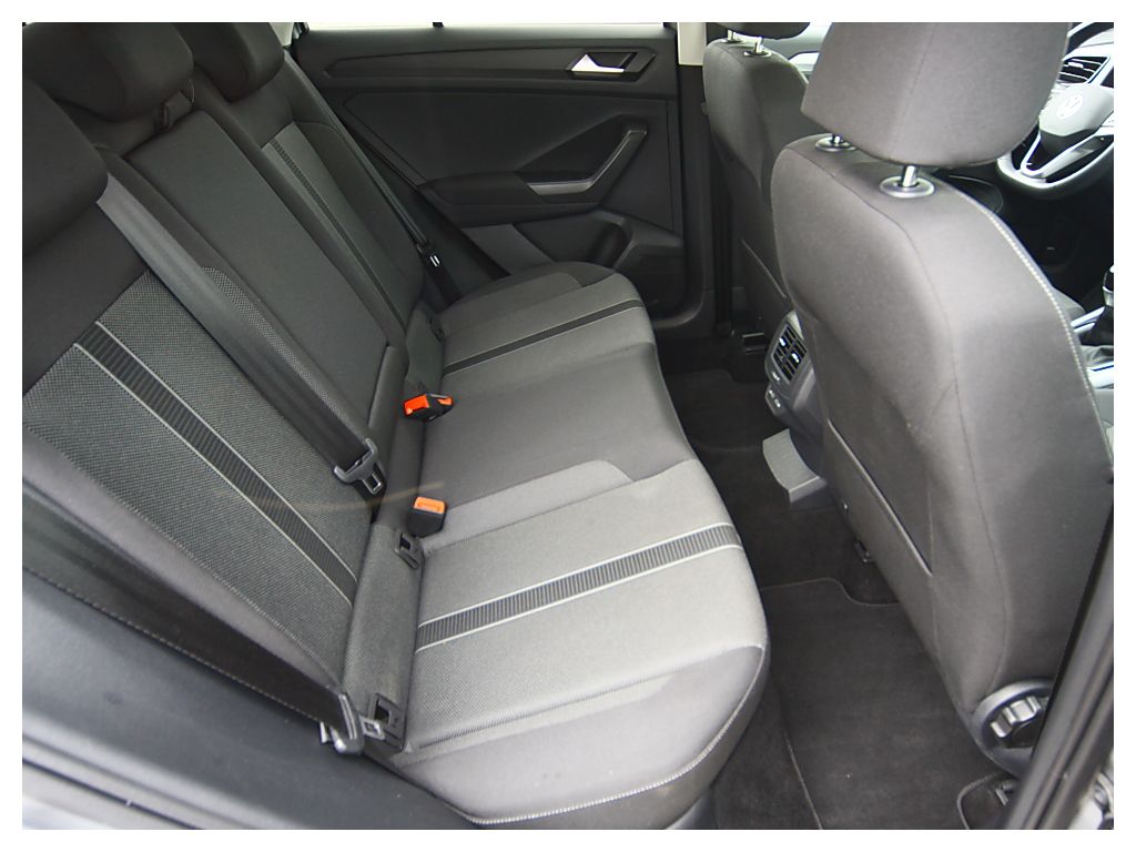 Volkswagen T-ROC Life - Samsaru's Car Outlet
