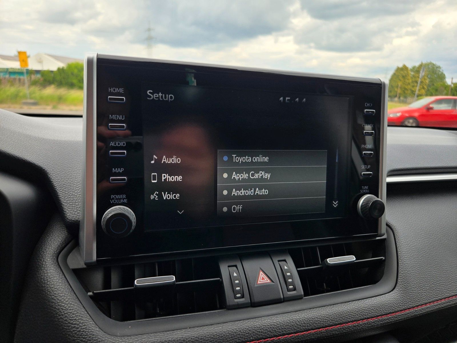 Toyota RAV 4 Hybrid Plug-in - Samsaru's Car Outlet