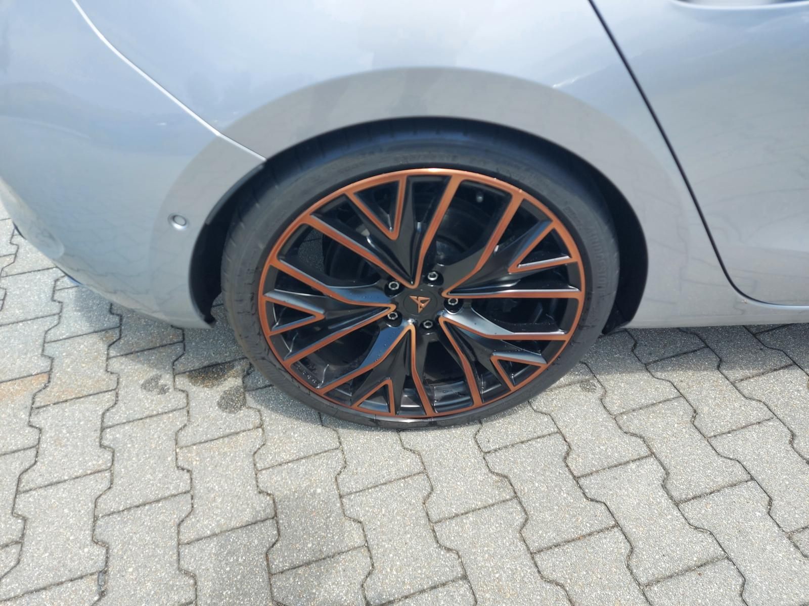Cupra Leon 2.0 TSI VZ DSG - Samsaru's Car Outlet