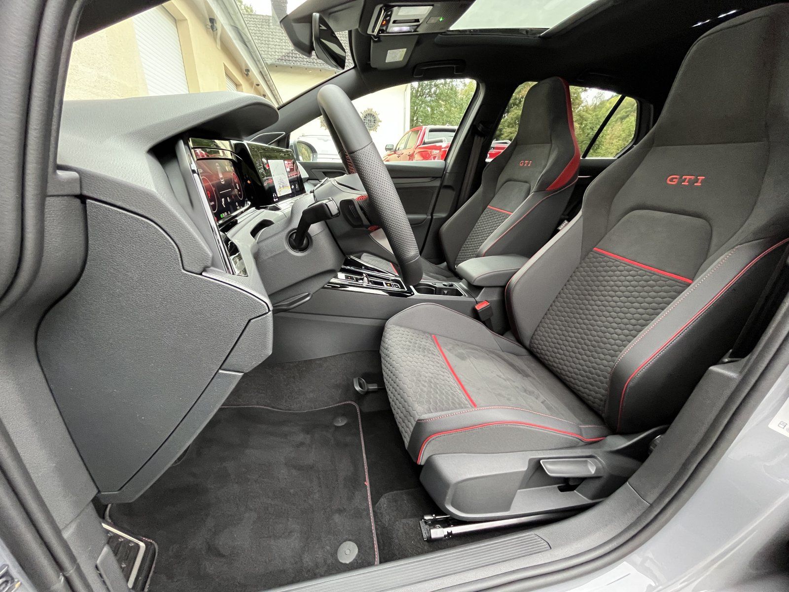 Volkswagen Golf 8 VIII GTI Clubsport - Samsaru's Car Outlet