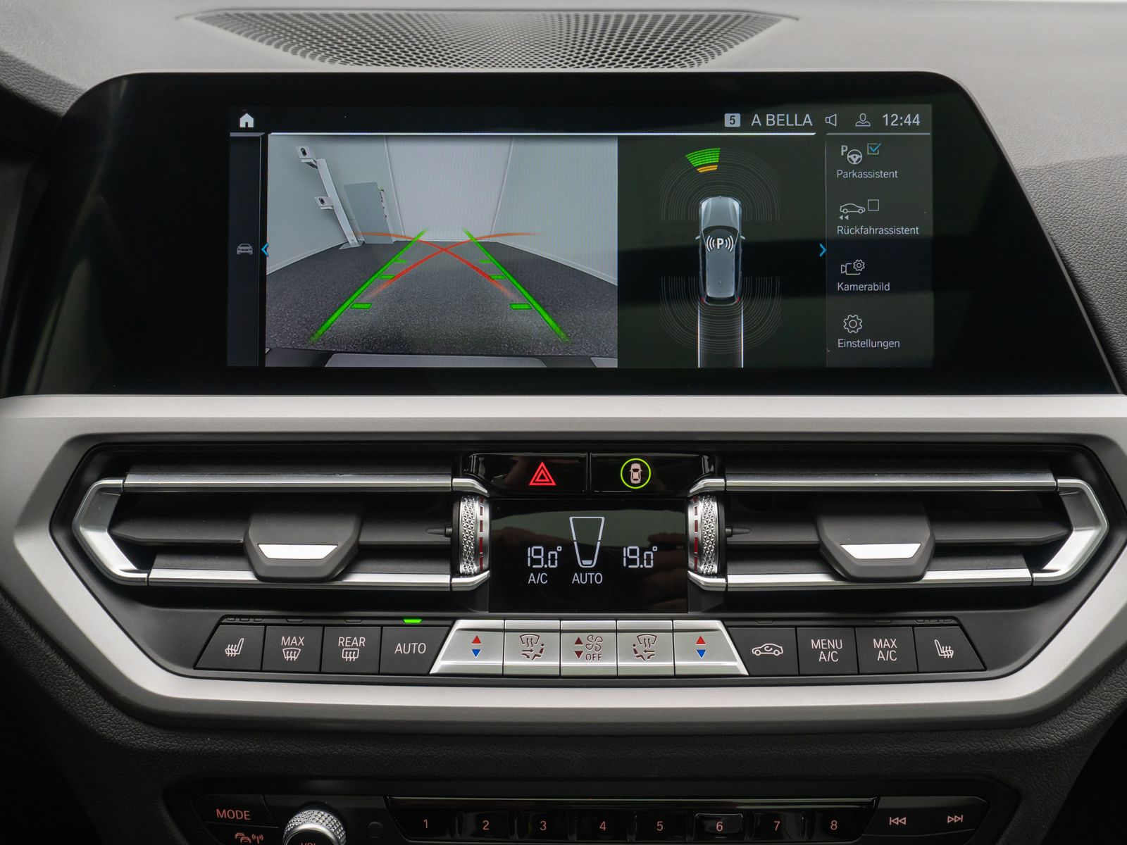 BMW 320e - Samsaru's Car Outlet