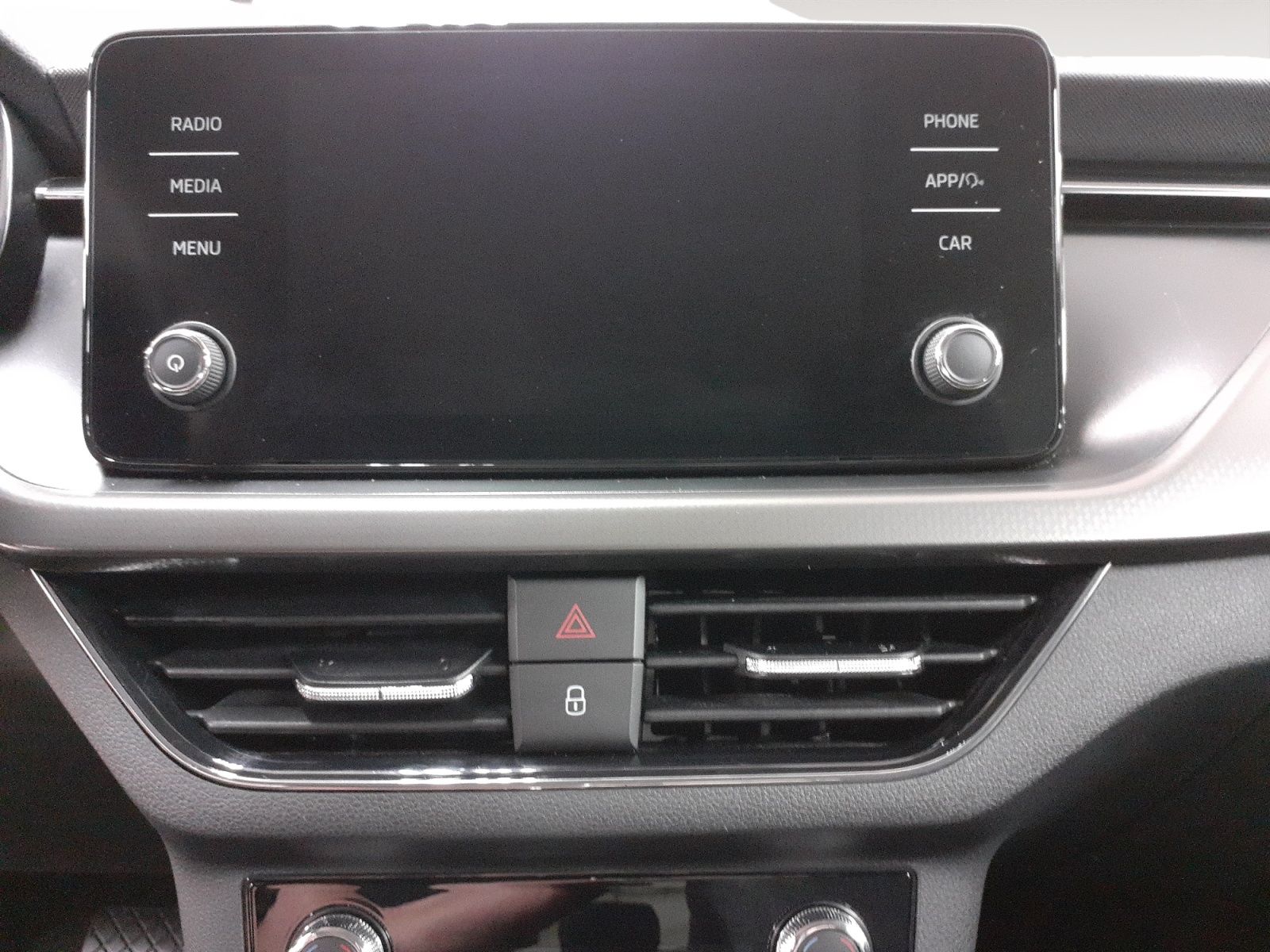 Skoda Kamiq 1.0 TSI Clever - Samsaru's Car Outlet