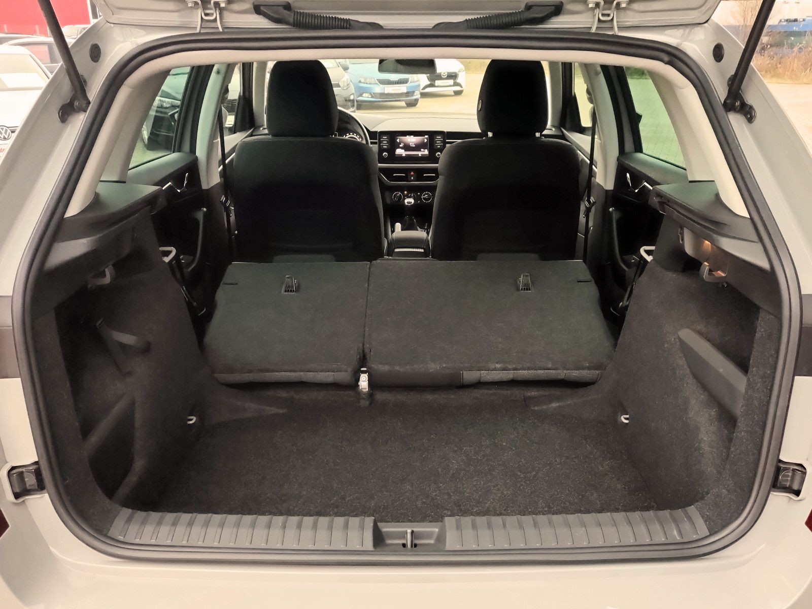 Skoda Kamiq 1.0 TSI Ambition - Samsaru's Car Outlet