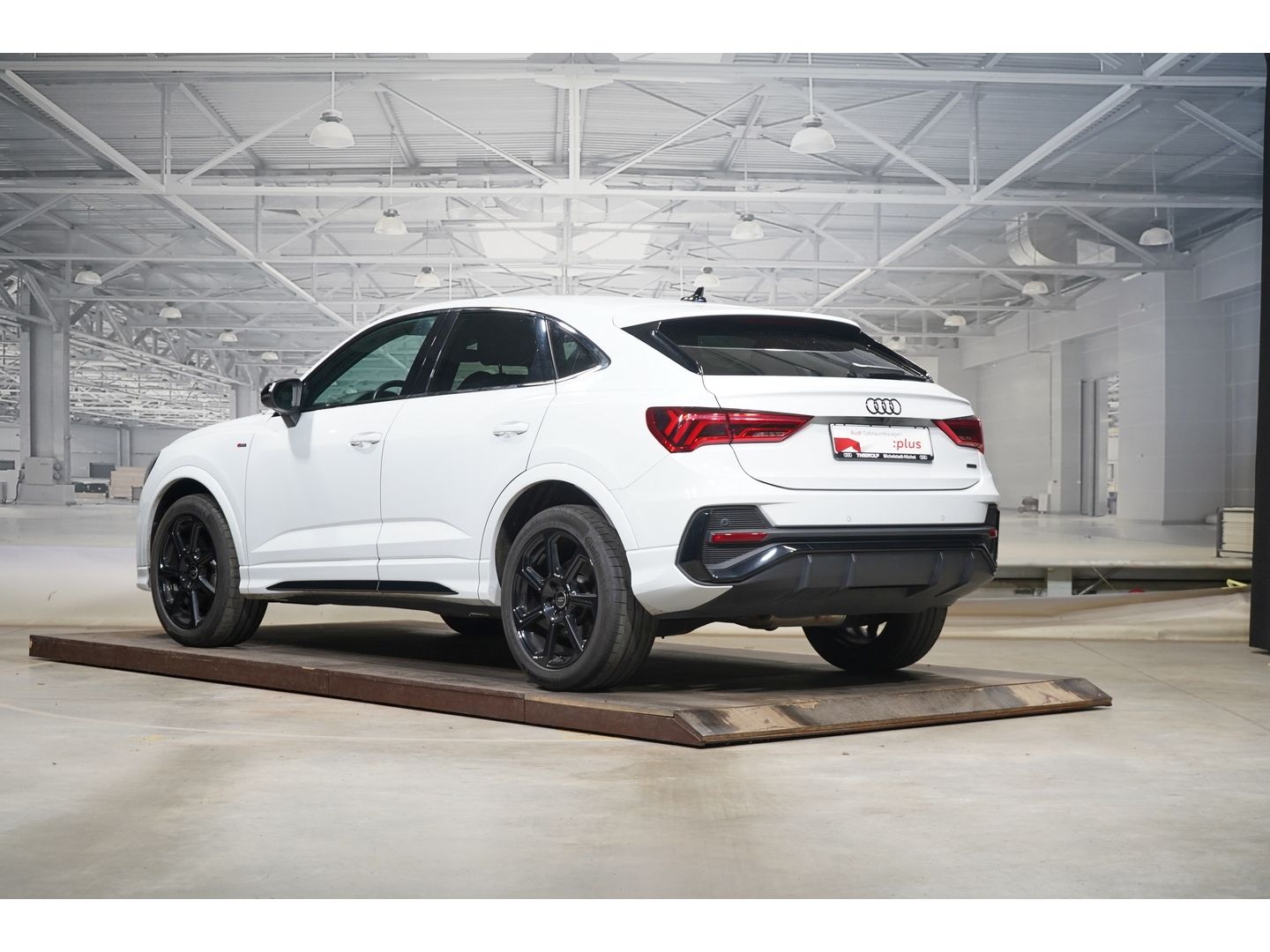 Audi Q3 Sportback 40 TDI quattro S line KAMERA 19-Zol