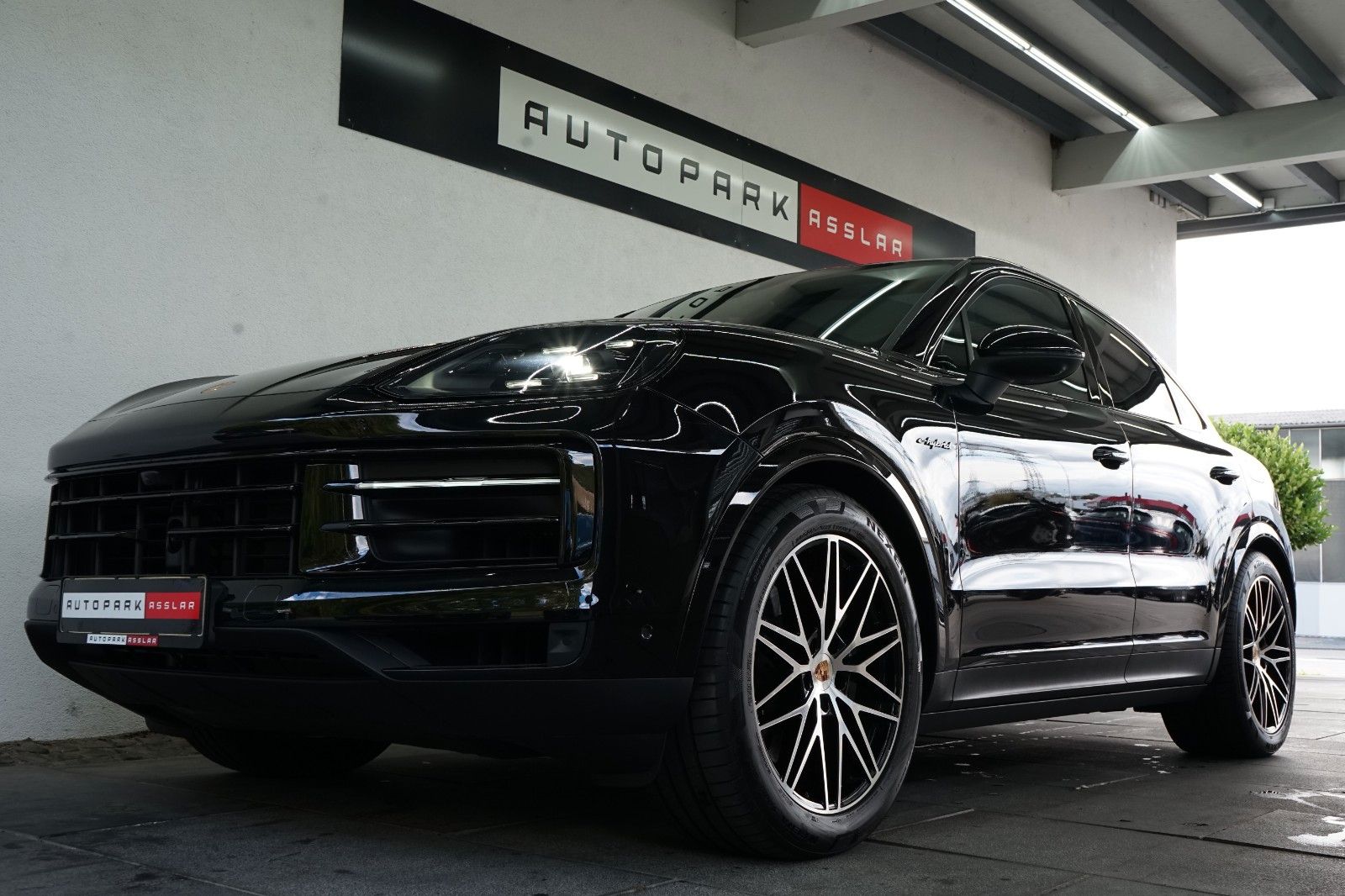 Porsche Cayenne Coupe E-Hybrid/P-Display/AHK/BOSE/14W/AC
