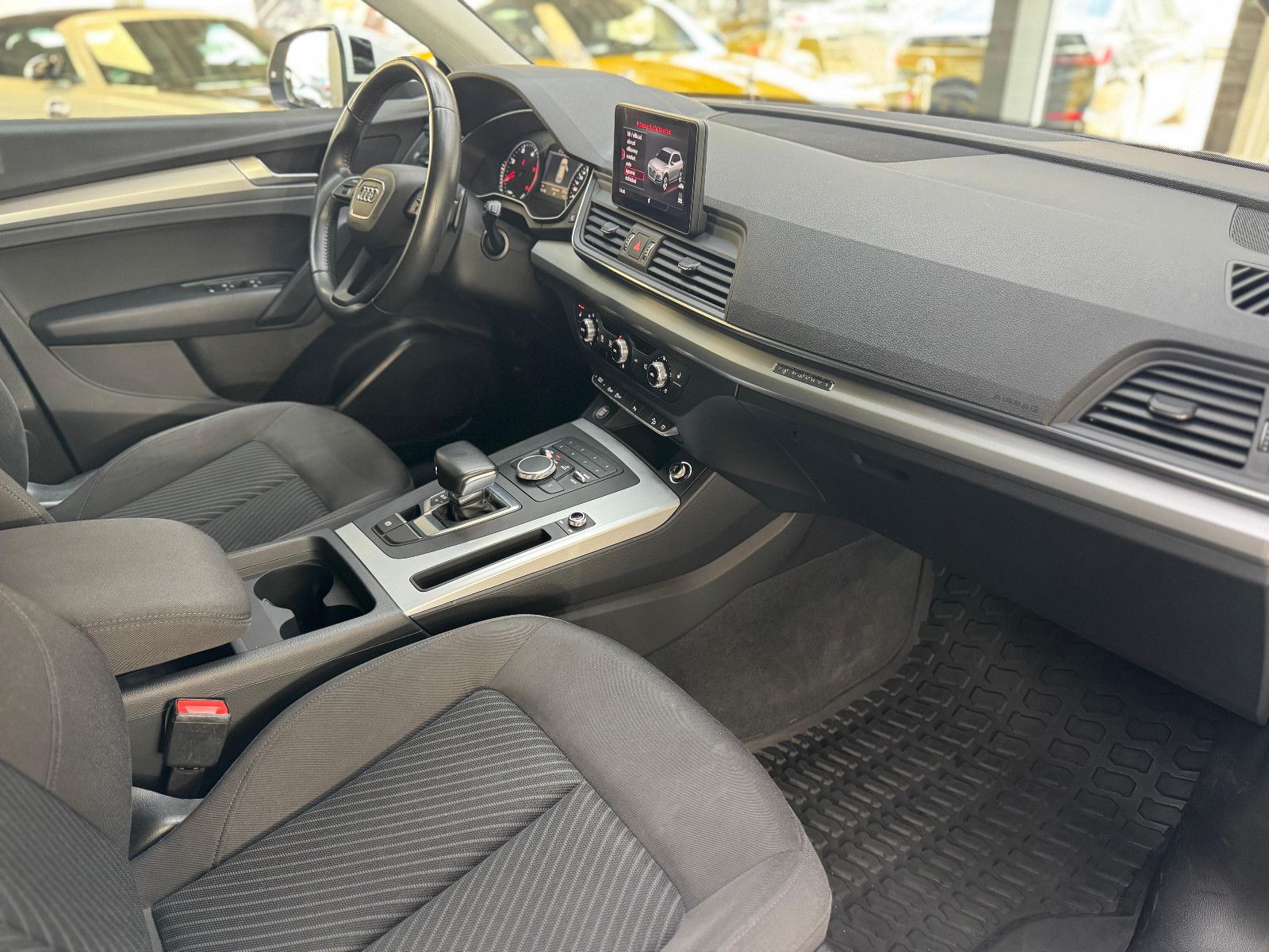 Audi Q5 35 TDI quattro - Samsaru's Car Outlet