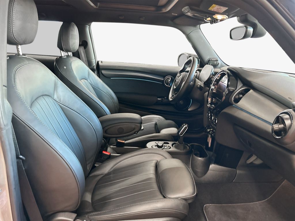 MINI Cooper SE MINI Yours Trim - Samsaru's Car Outlet