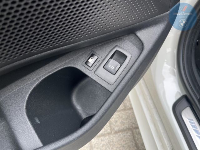 BMW 330 e xDrive M-Sport Pro LCI ACC AHK HUD HiFi