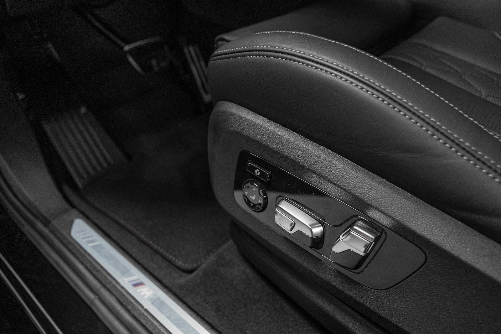 BMW X6 40d*MSPORT*22"*LED*PANO*CARBON*AHK