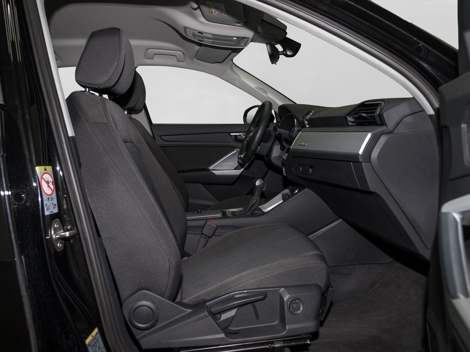 Audi Q3 40 TDI Q ADVANCED - Samsaru's Car Outlet