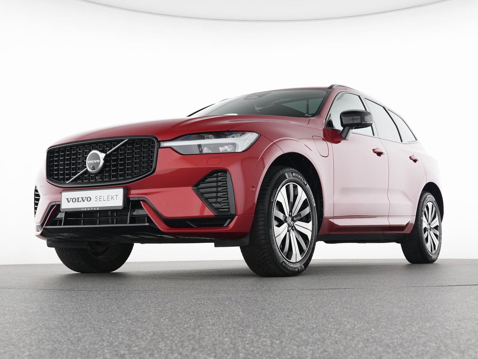 Volvo XC60 T8 Recharge AWD Geartronic Plus Dark