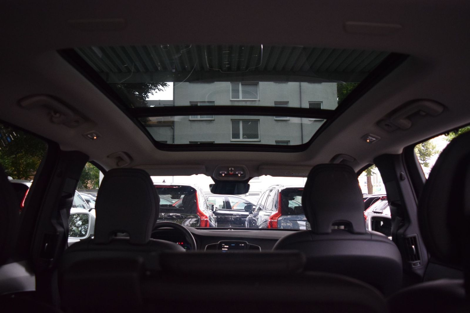 Volvo XC90 T8 AWD Plus Bright - Samsaru's Car Outlet