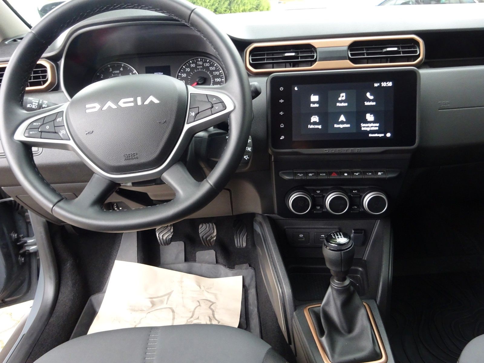Dacia Duster II Extreme TCe150 4WD - Samsaru's Car Outlet
