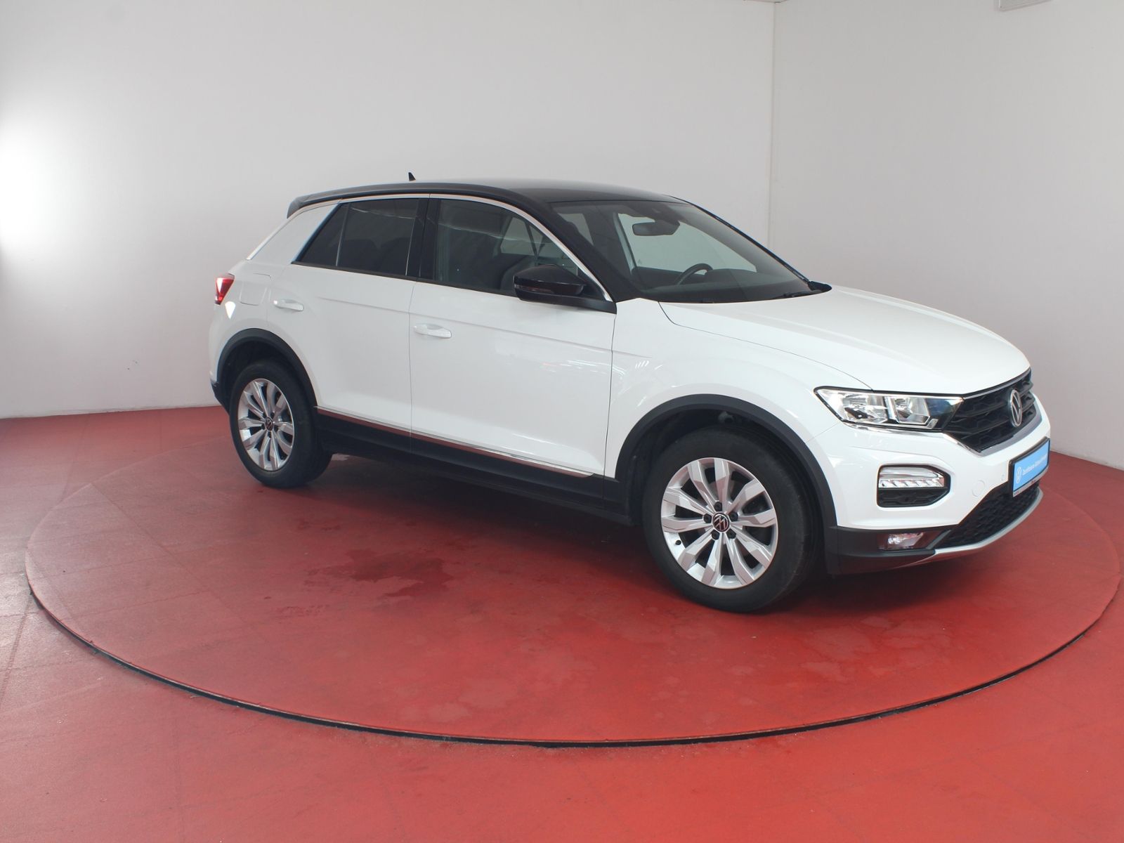 Volkswagen T-ROC 1.5TSI DSG - Samsaru's Car Outlet