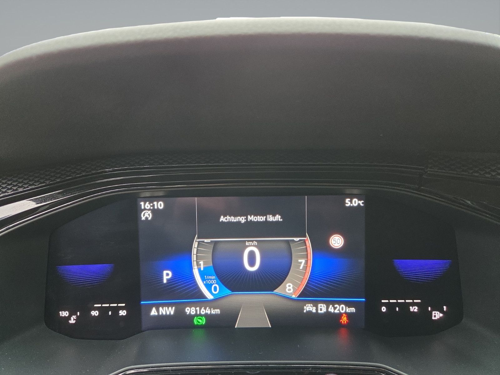 Volkswagen Polo VI Life - Samsaru's Car Outlet