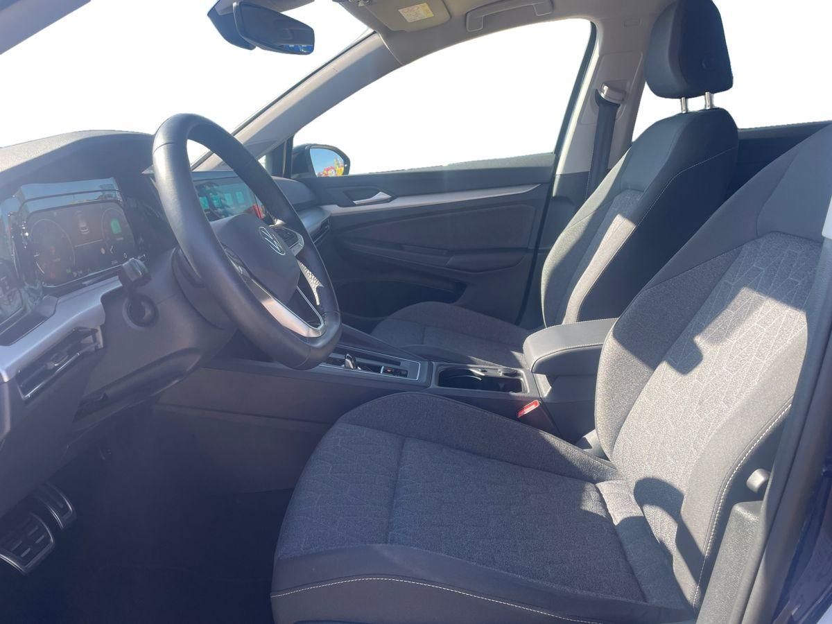 Volkswagen Golf VIII 1.5 eTSI DSG MOVE+ - Samsaru's Car Outlet